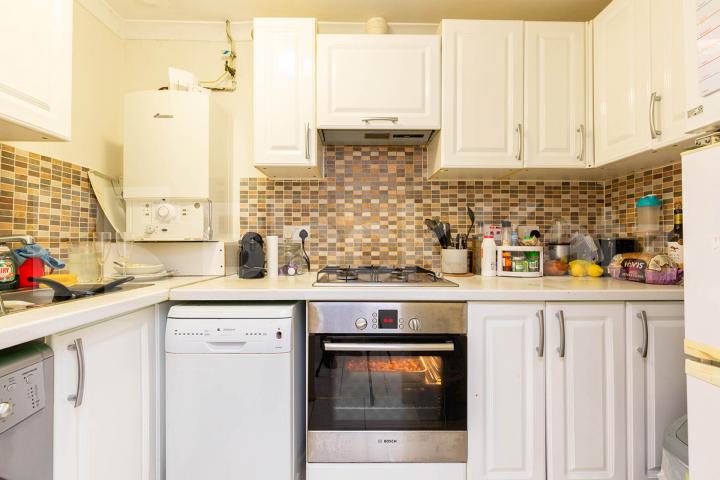 spacious 2 double bedroom 1 bath property close to tube and amenities  Kerwick Close, Caledonian Road / Barnsbury 